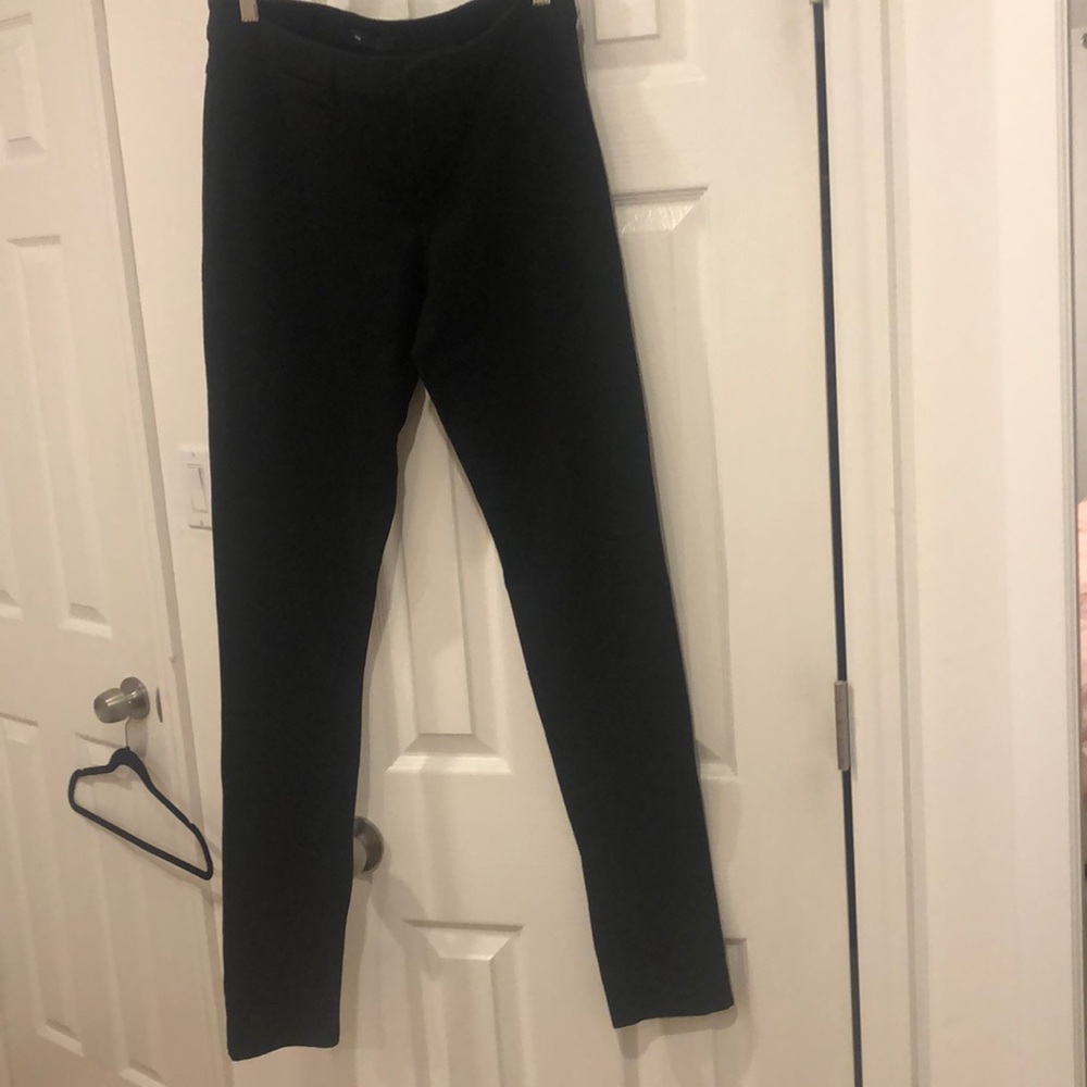 GAP - Black skinny leg pant